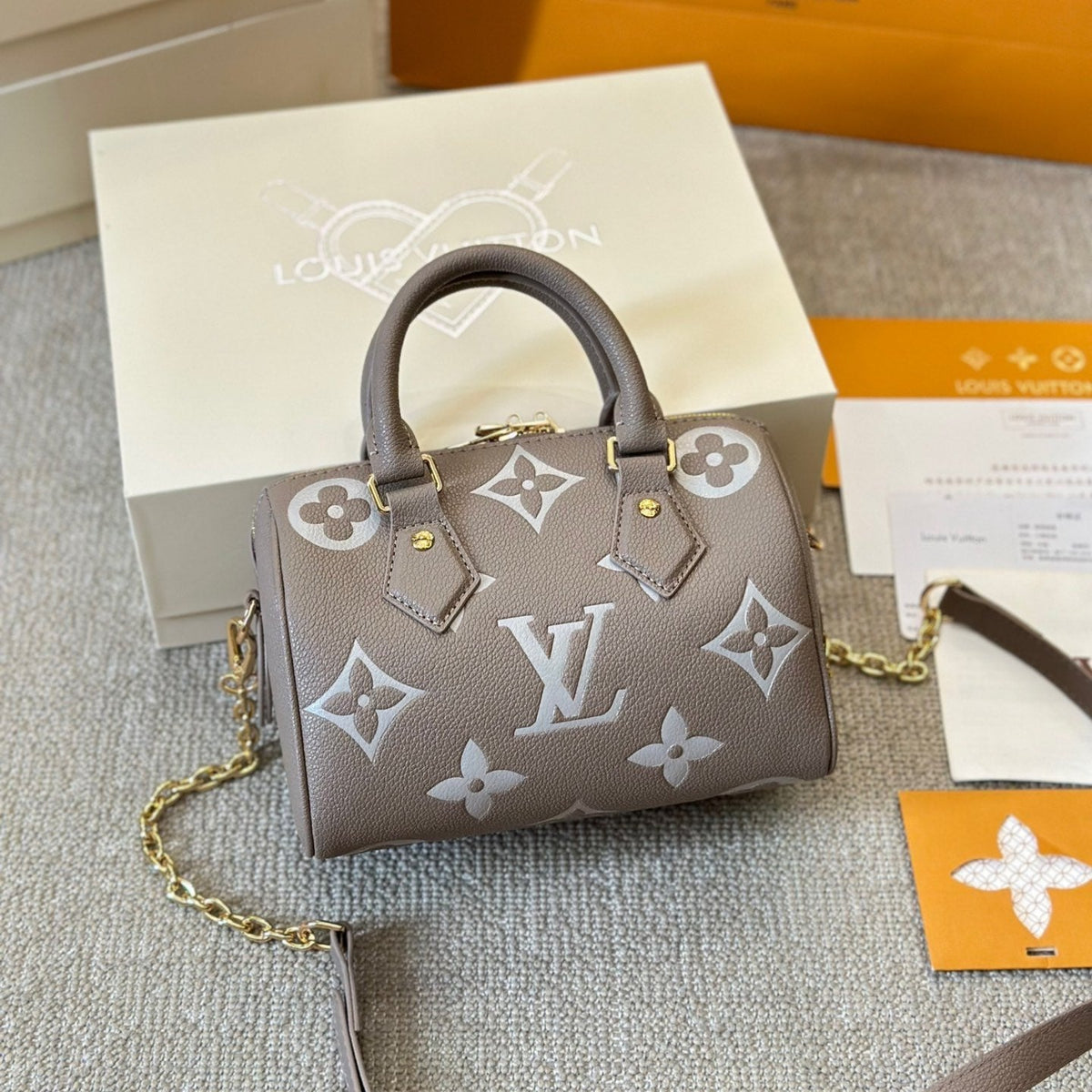 Speedy 20 graue Kissen-Tasche