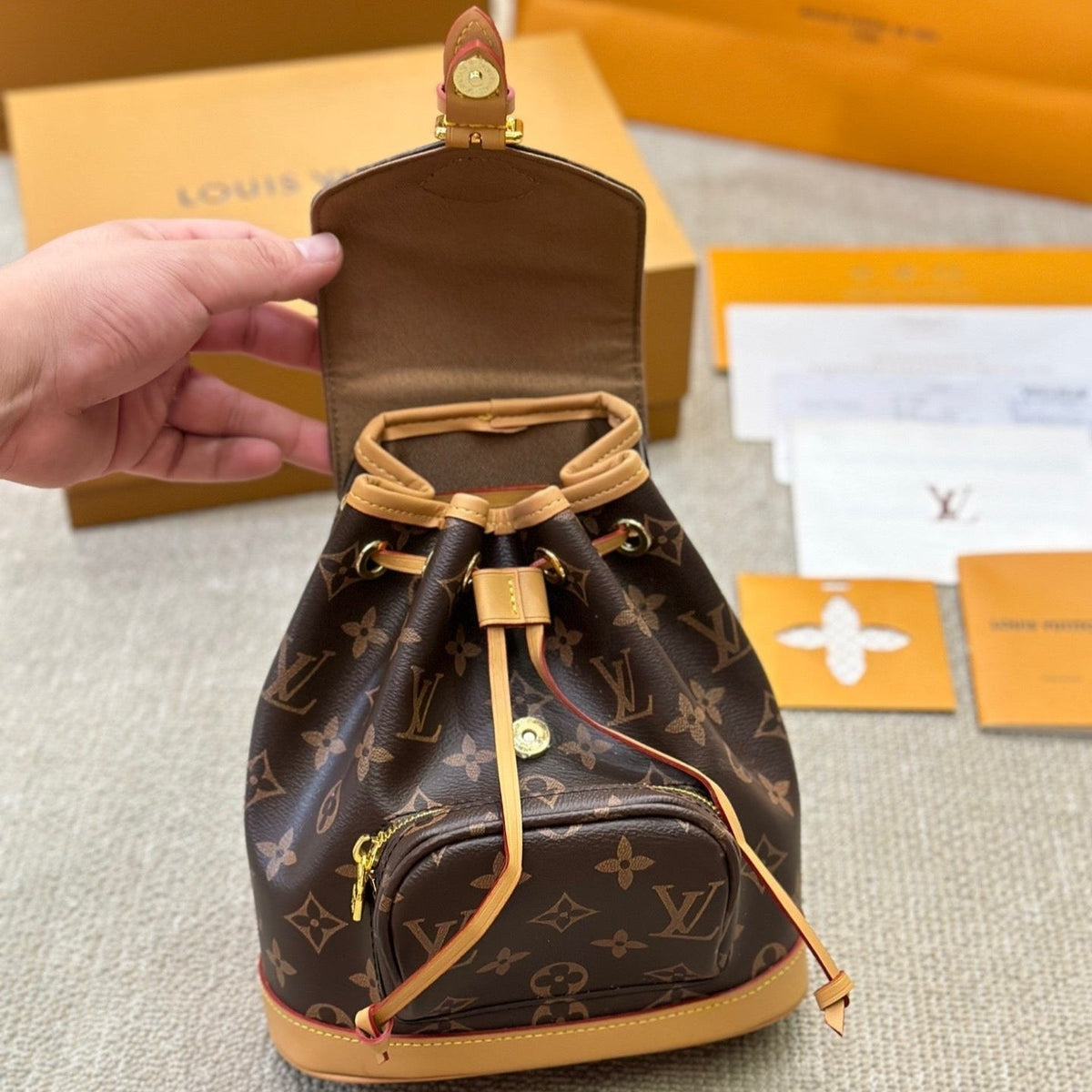 Retro Fashion Rucksack mit Prägung