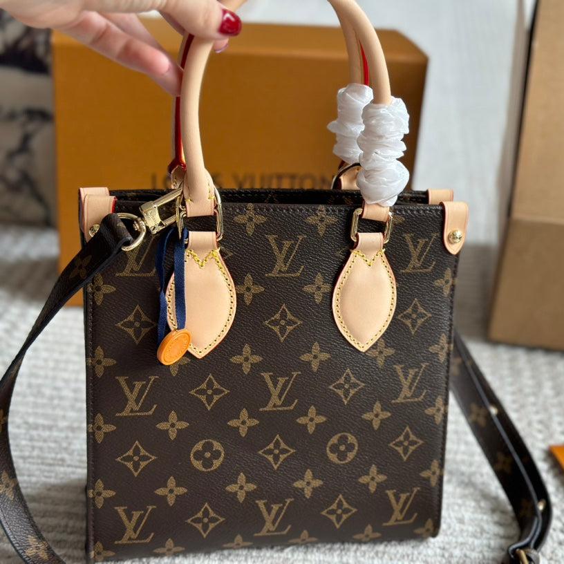 Petit Sac Plat Tasche aus Leder