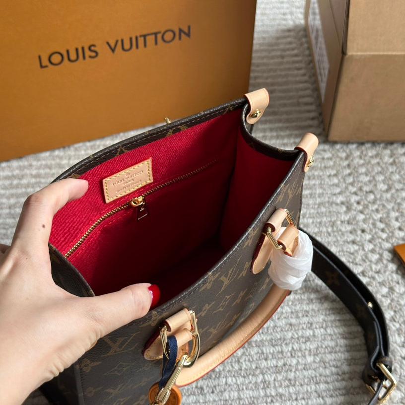 Petit Sac Plat Tasche aus Leder