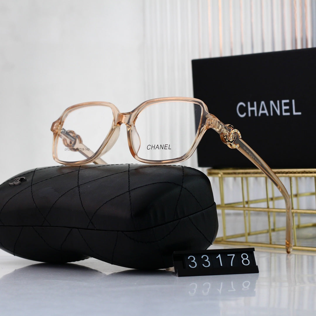 Brille mit quadratischem Rauten-Logo