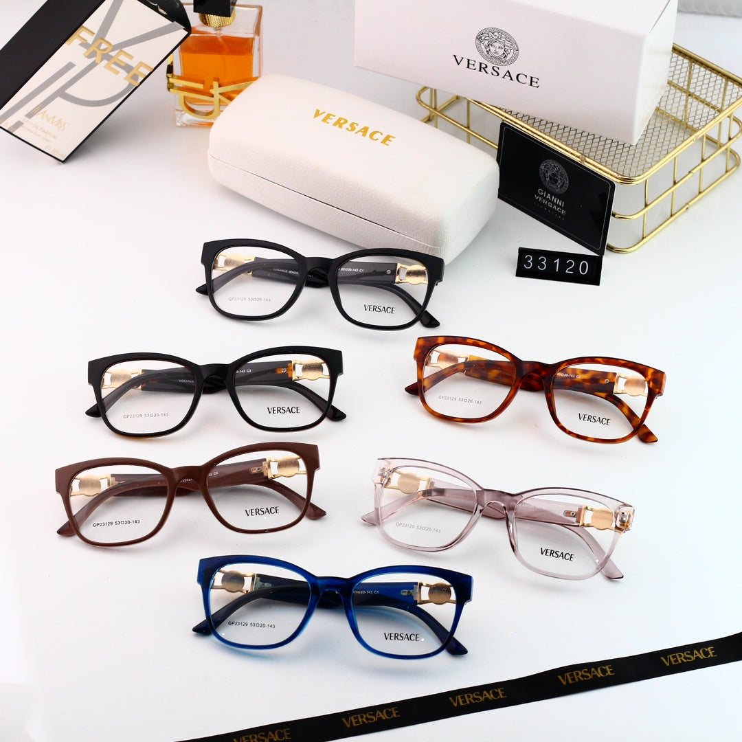 Metallbrille mit eckigen Gläsern