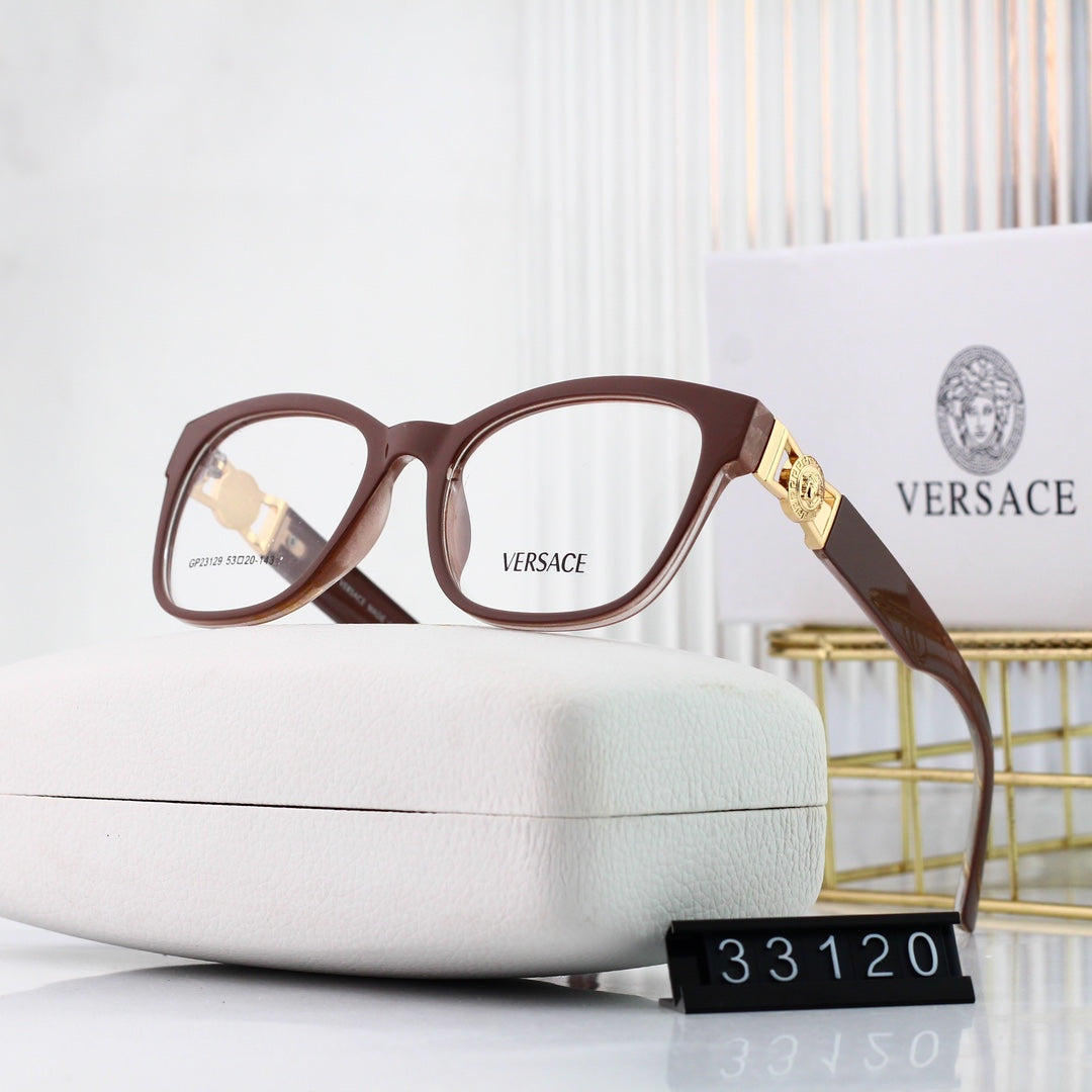 Metallbrille mit eckigen Gläsern