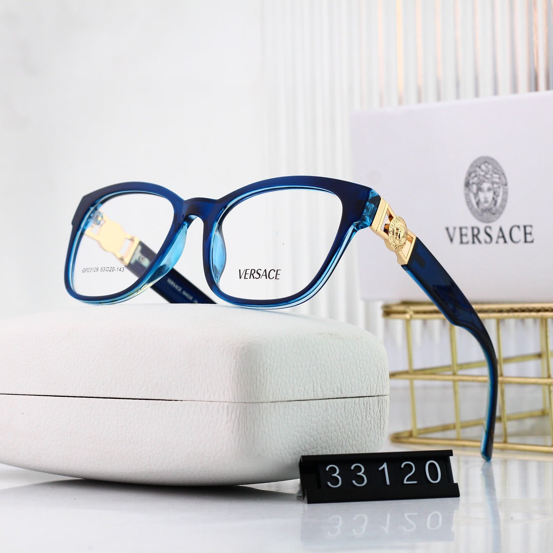 Metallbrille mit eckigen Gläsern