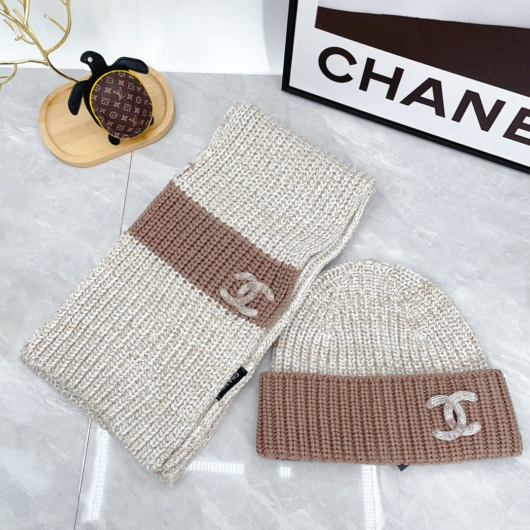Modisches Strickmützen- & Schal-Set