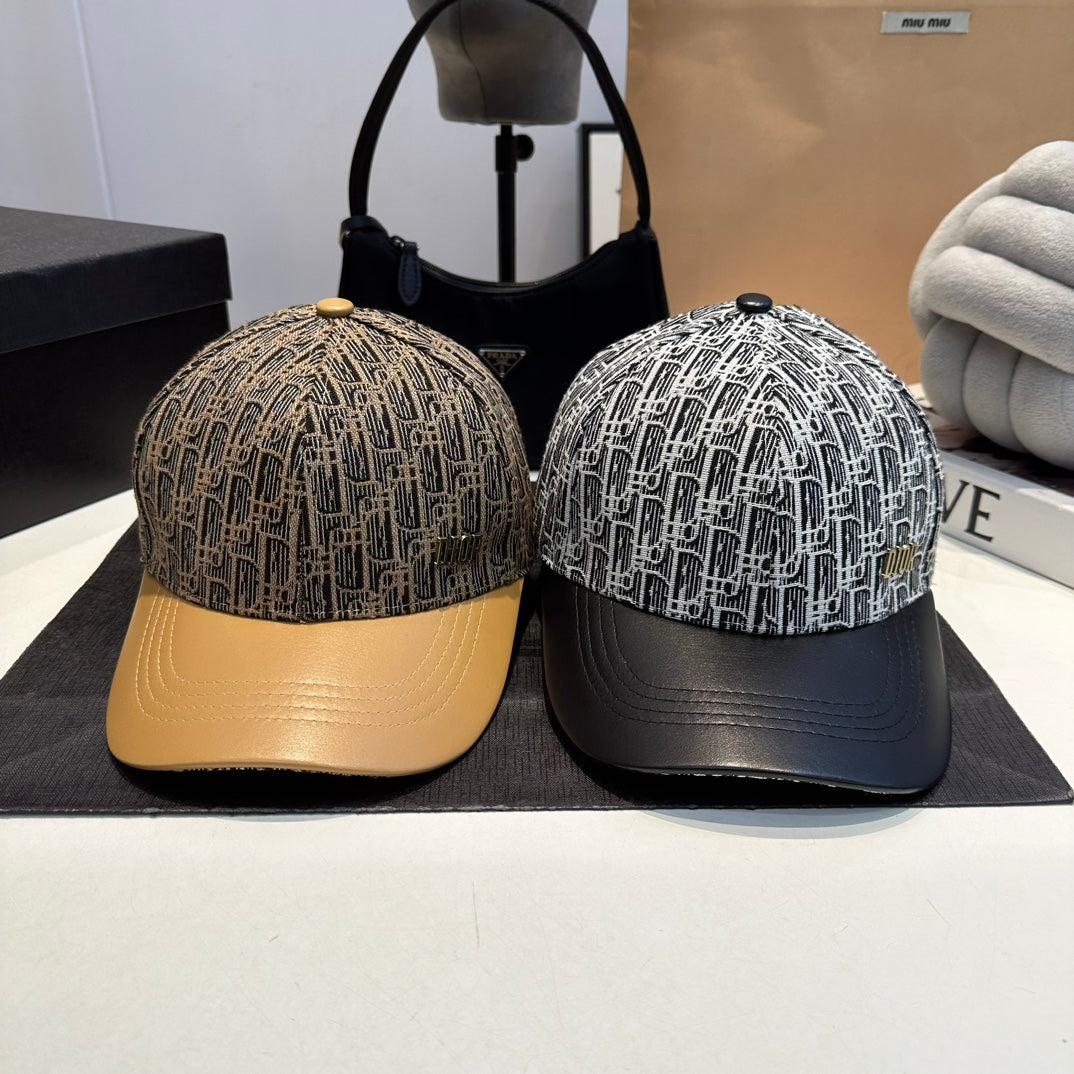 Baseballkappe mit geprägtem Metalllogo