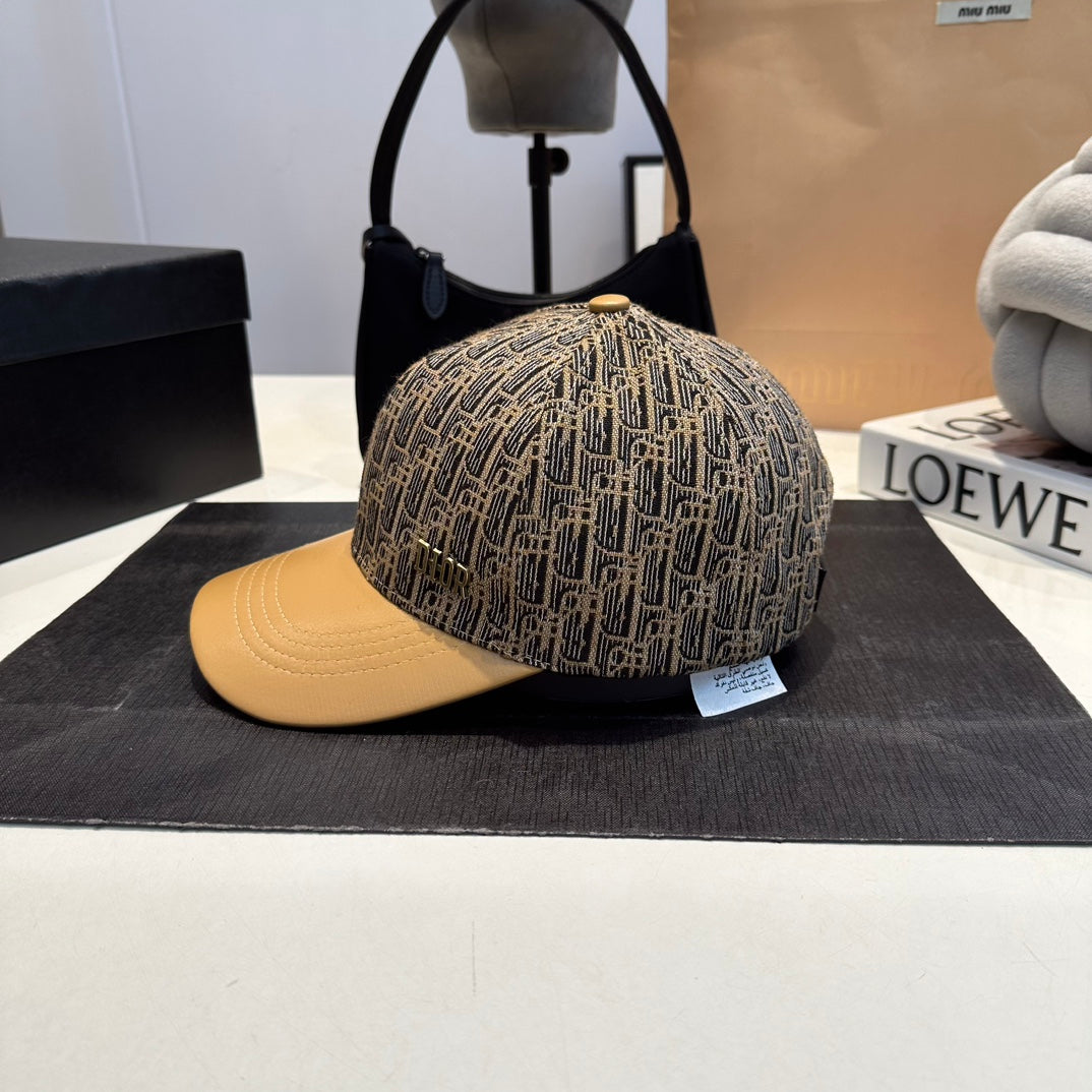 Baseballkappe mit geprägtem Metalllogo