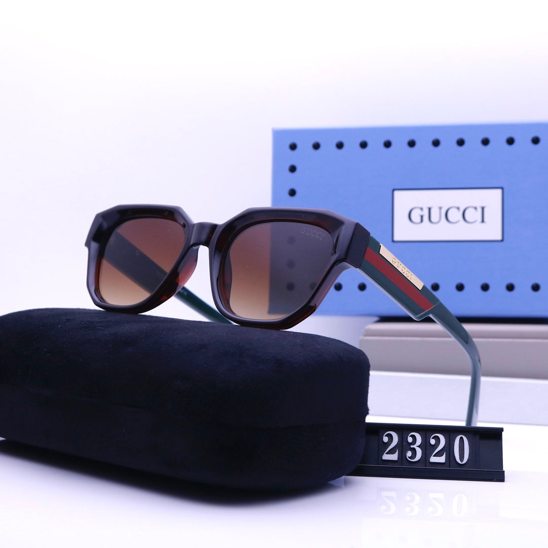 Fashion-Sonnenbrille mit gestreiften Bügeln
