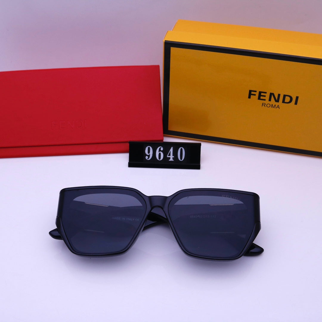 Modische Sonnenbrille mit F-Prägung