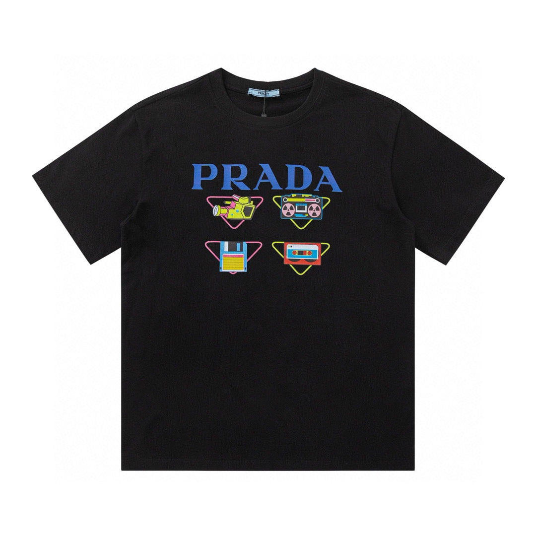 Einfaches bedrucktes T-Shirt