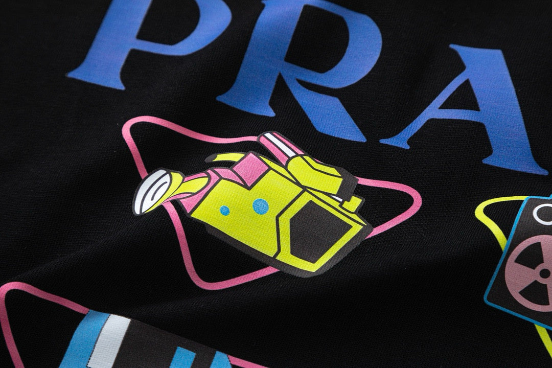 Einfaches bedrucktes T-Shirt