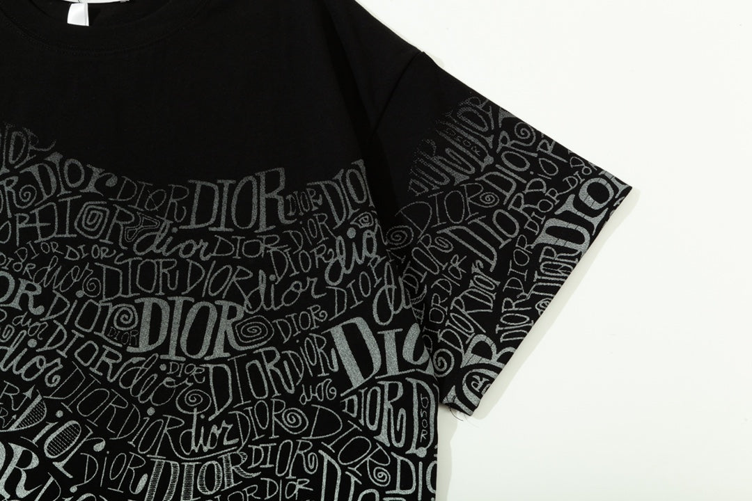 T-Shirt mit Farbverlauf im Direktsprühdruck