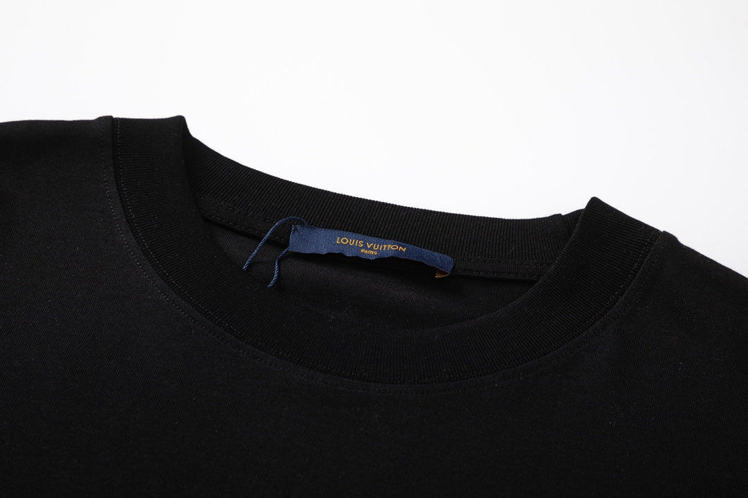 Gelbes T-Shirt mit Graffiti-Print