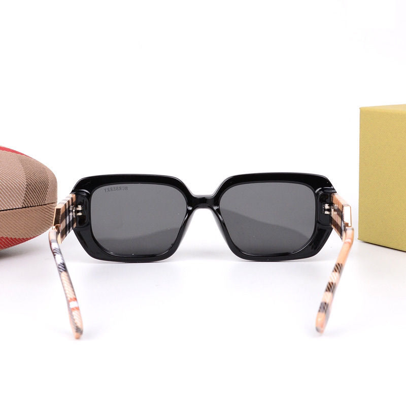 Polarisierte Retro-Sonnenbrille mit Schachbrettmuster