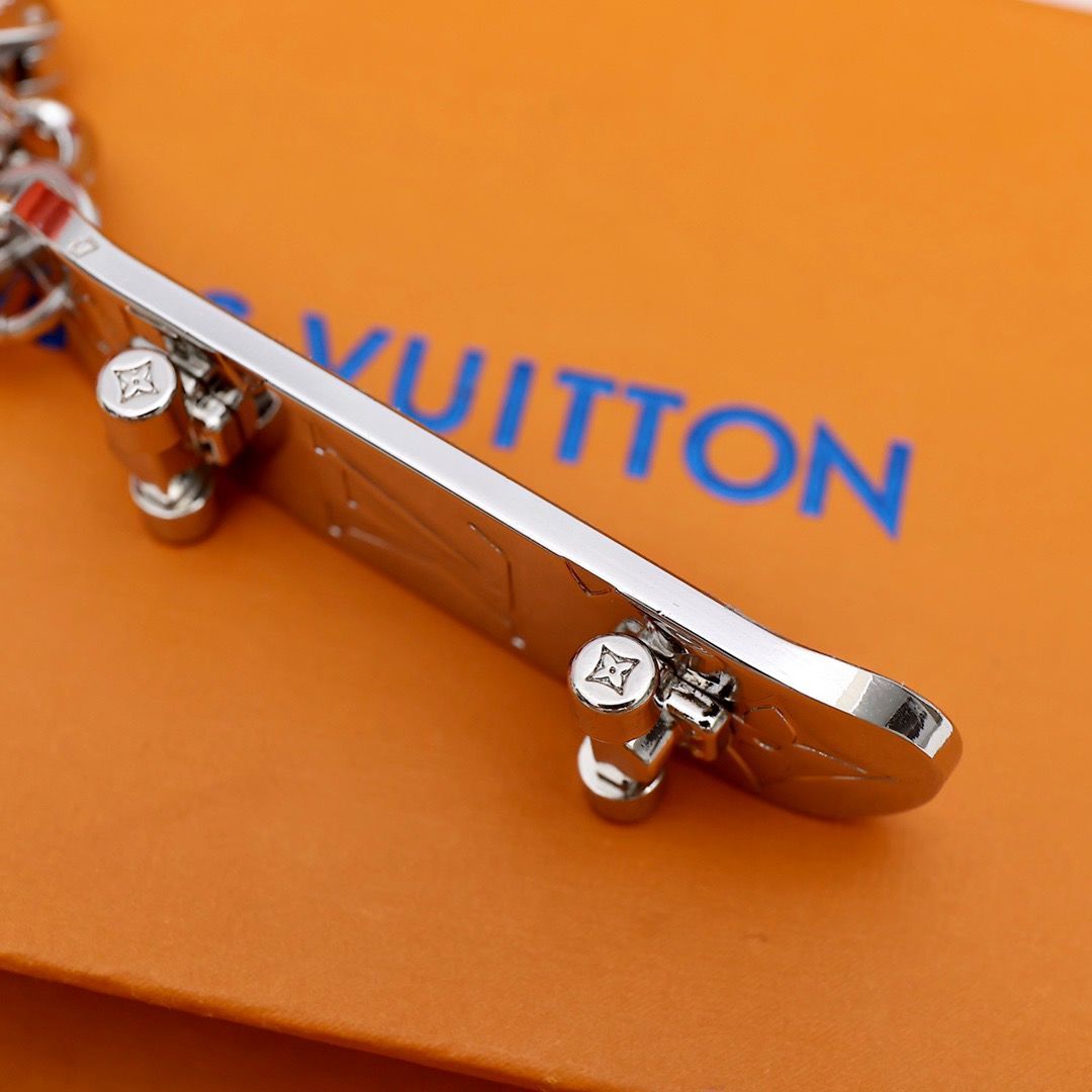 Schlüsselanhänger Skateboard Leder Monogramm