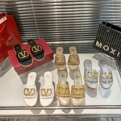 Cutout Flat Slippers