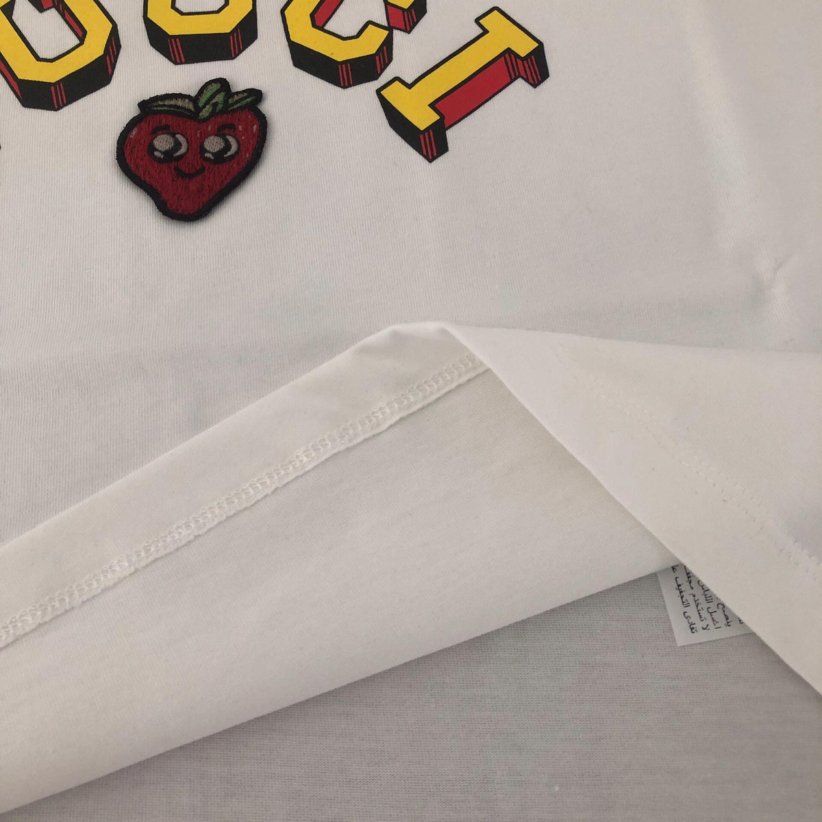 Figurbetontes Kurzarm-T-Shirt mit Ärmeln