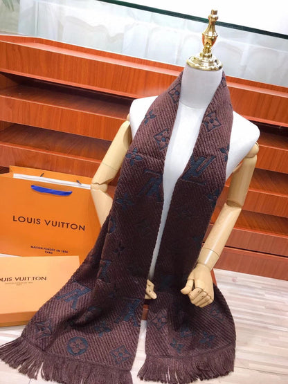 Schal mit Monogramm-Muster, Jacquard und Quasten