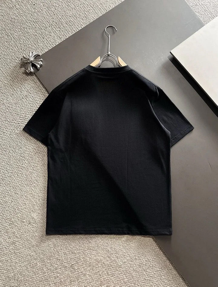 T-Shirt mit einfachem Design
