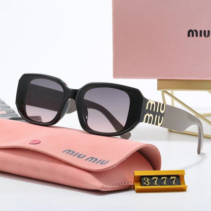 Neue eckige Sonnenbrille