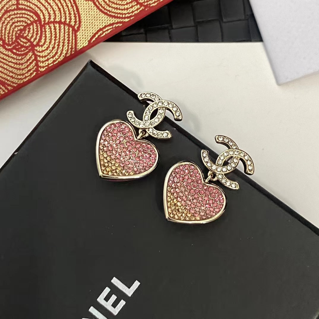 Elegante Diamant-Herz-Ohrringe