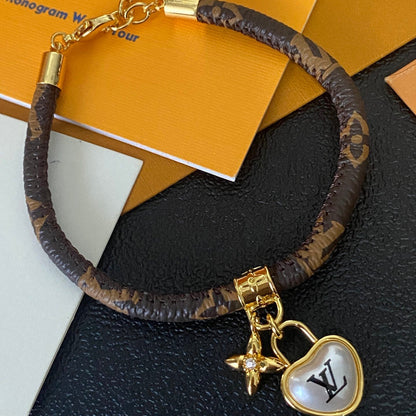 Liebesanhänger Lederarmband
