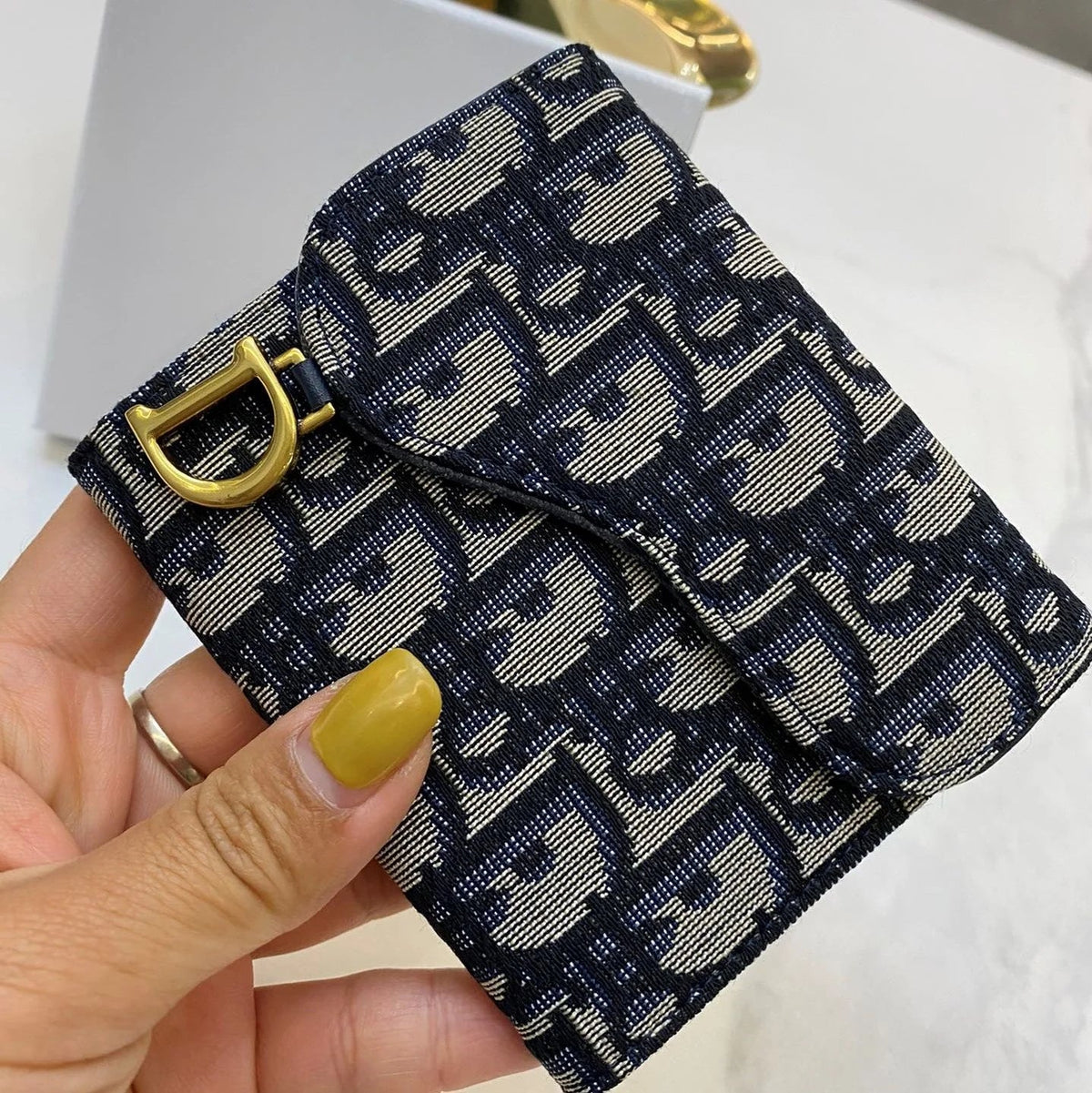 Ladies coin purse