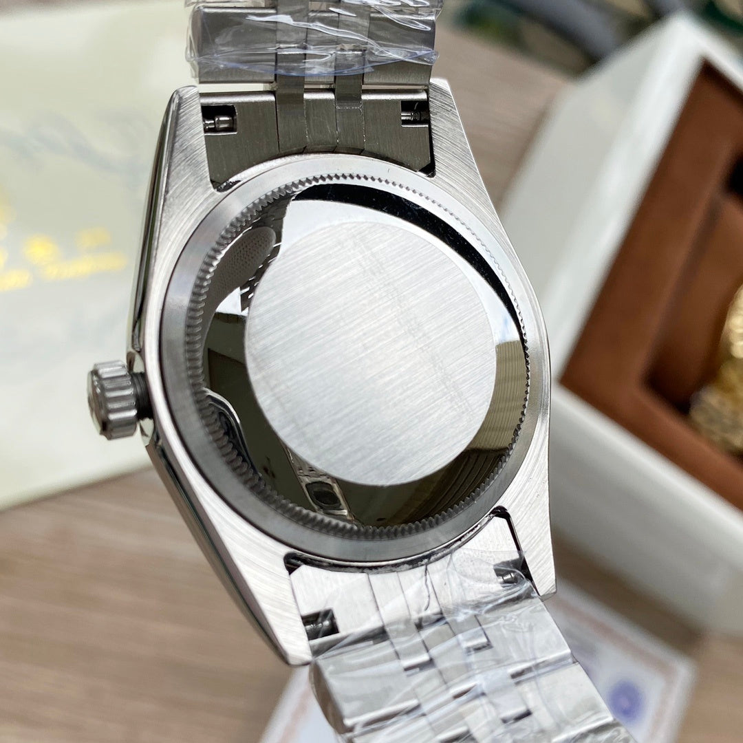 Classic Stainless Steel Luxury Dress Watch – 5-Color Dial Collection with Crystal Markers, Elegant Gold & Two-Tone Finishes