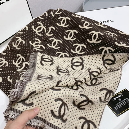 Temperament Logo Jacquard Schal mit kleiner fransiger Kante