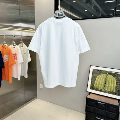 Einfaches bedrucktes T-Shirt