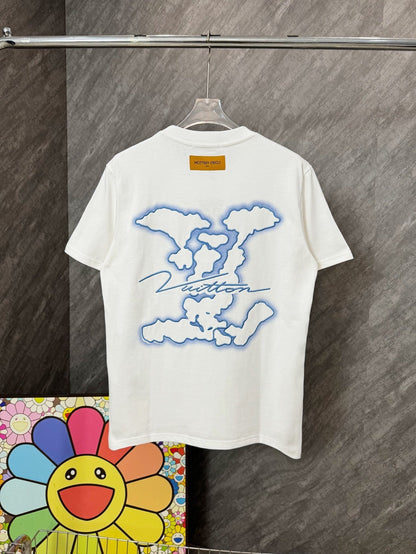 Einfaches, vielseitiges T-Shirt mit Print
