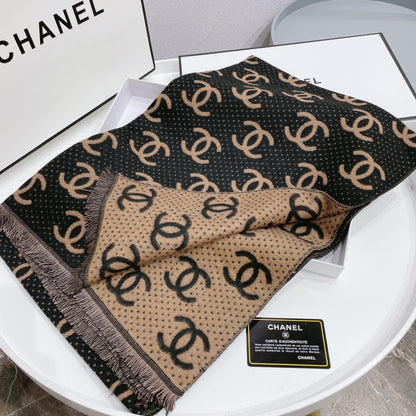 Temperament Logo Jacquard Schal mit kleiner fransiger Kante