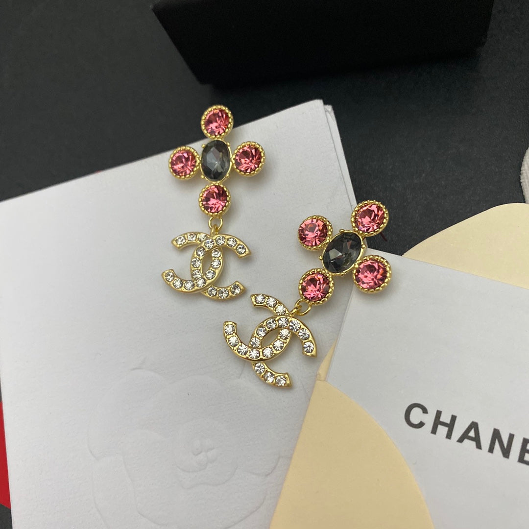 Elegante Diamant-Blumenohrringe