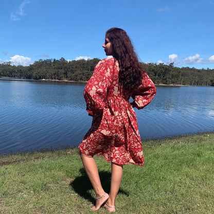 Hawa Kurzarmkleid in Rouge Indian Rose