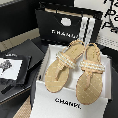 Modische Perlen-Flip-Flops-Sandalen