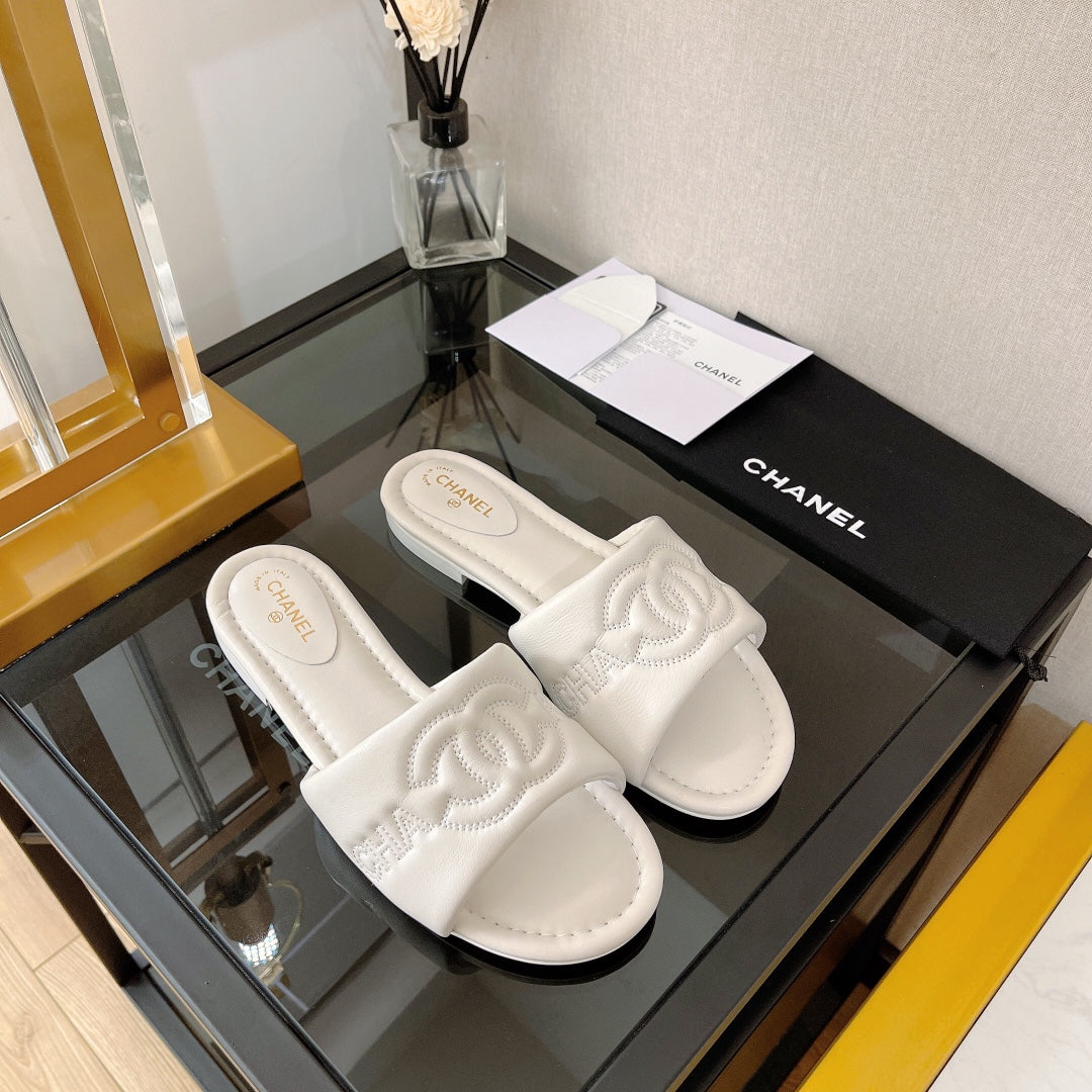 Stylische weiche Damenhausschuhe