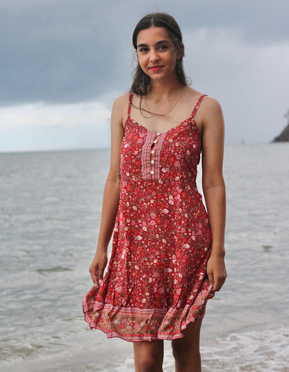Ruby Wild Flower Kurzes Trägerkleid