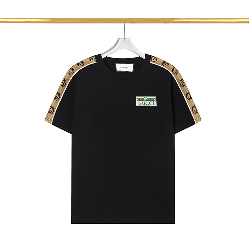 Klassisches besticktes T-Shirt