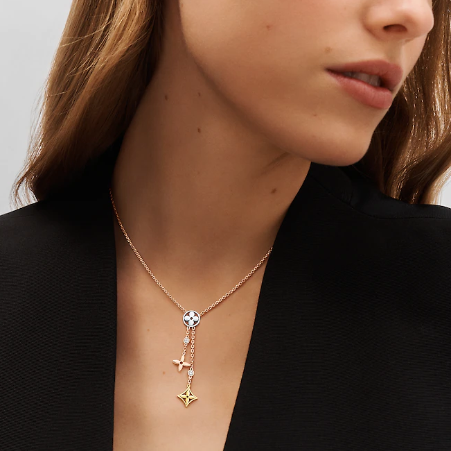 Idylle Blossom Pendant Necklace