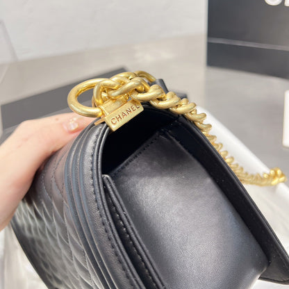 Leboy-Serie Schultertasche mit Kette