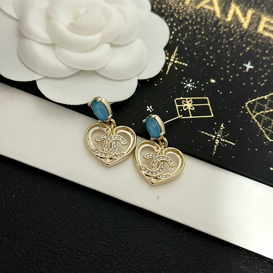 Vintage blaue Edelstein-Herzohrringe