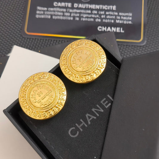 Vintage runde geprägte Ohrringe