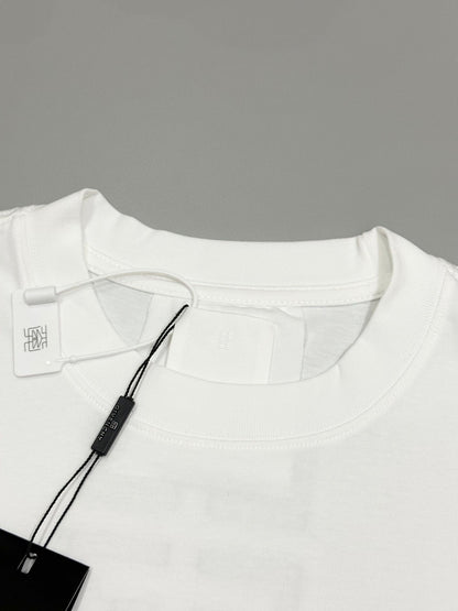 1105 Neues klassisches T-Shirt mit Monogramm-Print