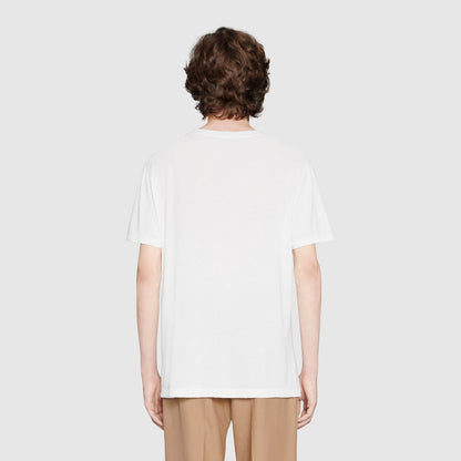 Rot-grün gestreiftes T-Shirt
