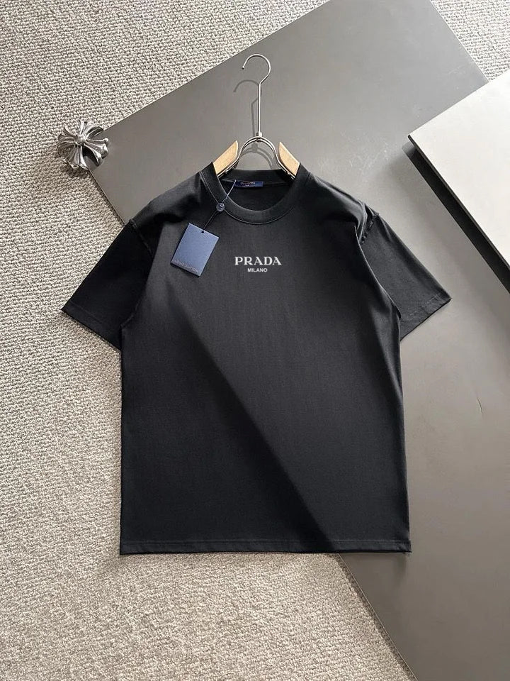 T-Shirt mit einfachem Design