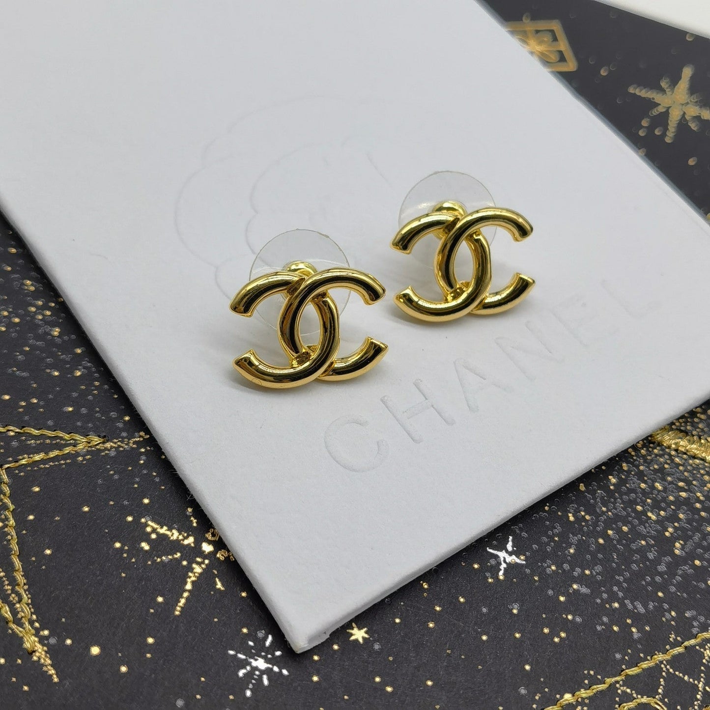 Ohrringe Gold-Doppel-C