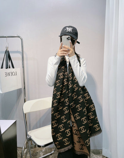 Temperament Logo Jacquard Schal mit kleiner fransiger Kante