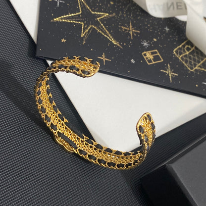 Zirkon-Buchstabenkette Lederarmband