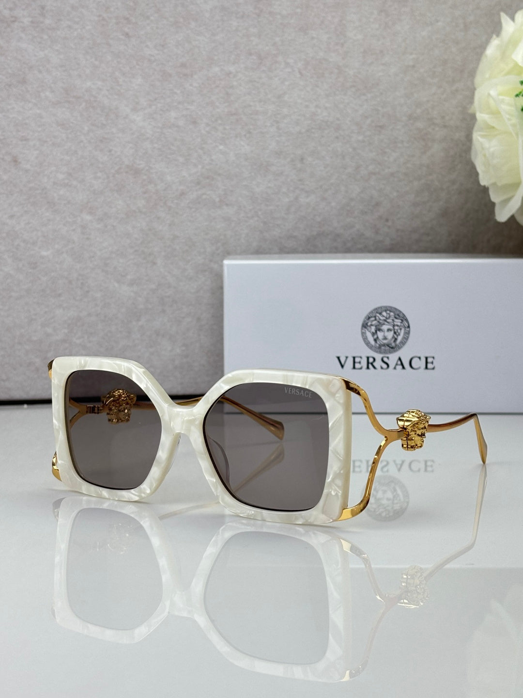 6 Color Square Chain Temple Sunglasses - VE4502U