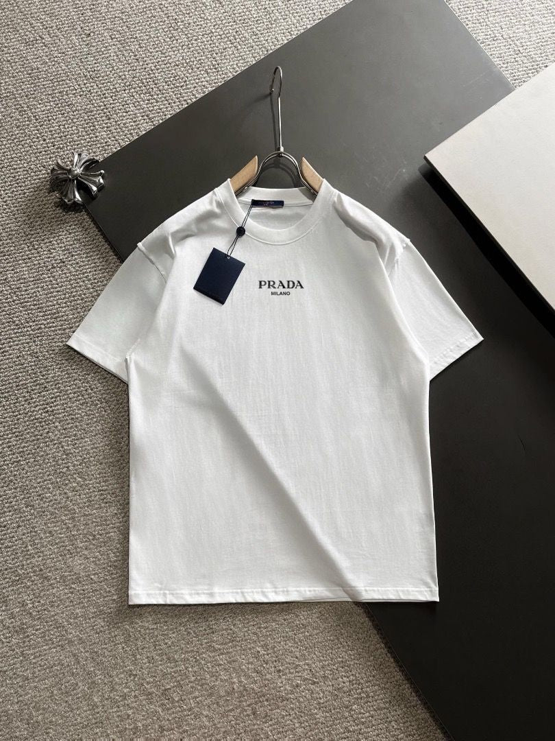 T-Shirt mit einfachem Design